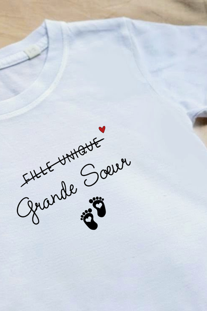 Tee-shirt d'annonce " Grande sœur " ✨